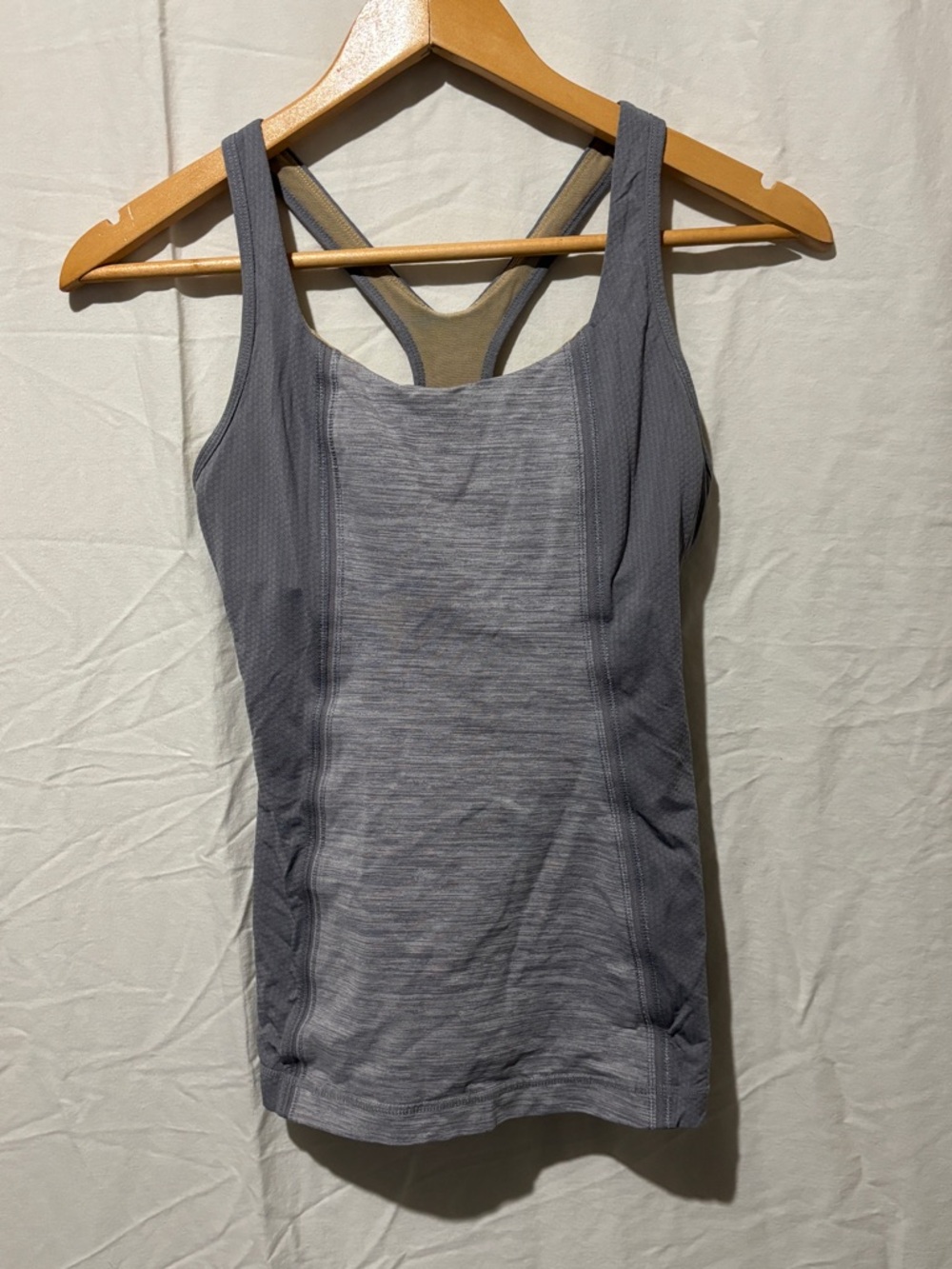 Lululemon Gray Built-In Bra Tank Top Racerback Athletic Size 6